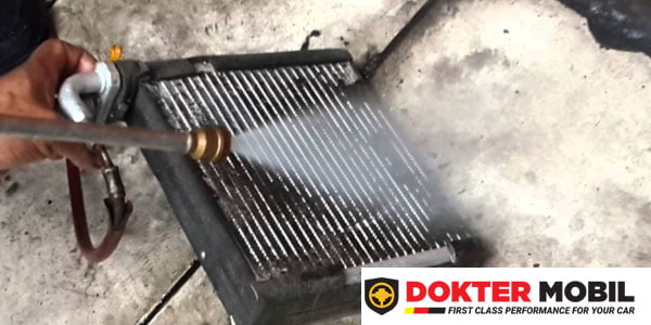 ac mobil tidak dingin akibat evaporator tersumbat