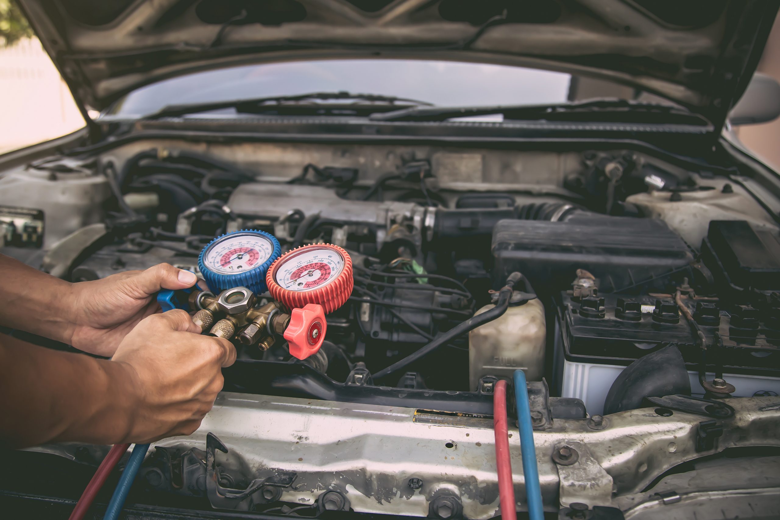 Memperbaiki Radiator Mobil Bocor