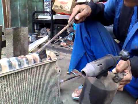 cara memperbaiki radiator mobil bocor