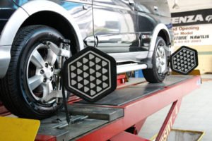 waktu-tepat-untuk-melakukan-spooring-dan-balancing-pada-mobil