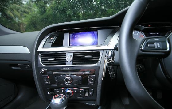 AC mobil juga perlu perawatan khusus di bengkel