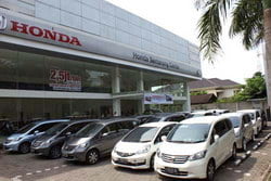 foto gedung dealer honda