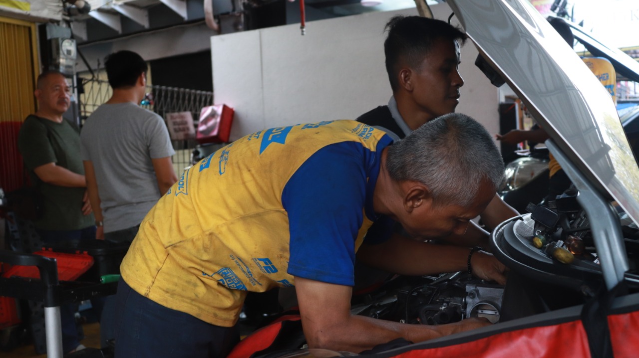 panduan mudah tune up mobil - Bersihkanlah karburator atau injektor