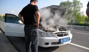 Tips Bengkel Untuk Mengatasi Mesin Mobil Overheat
