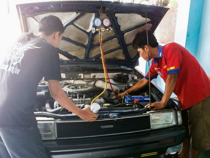service mobil lama