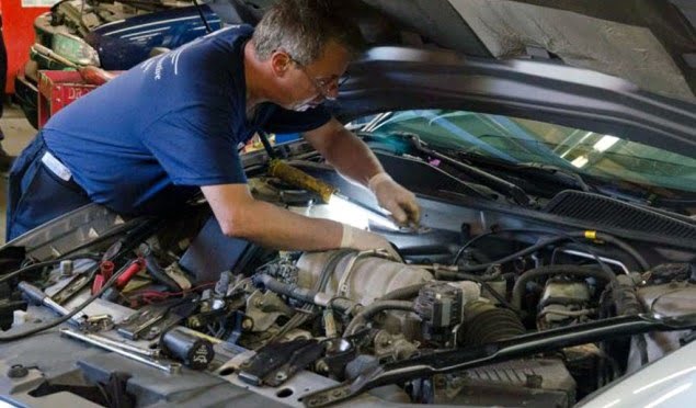 Pengecekan di Bengkel AC Mobil Terbaik