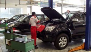 Perlu Diingat Saat Servis di Bengkel Tune Up Mobil