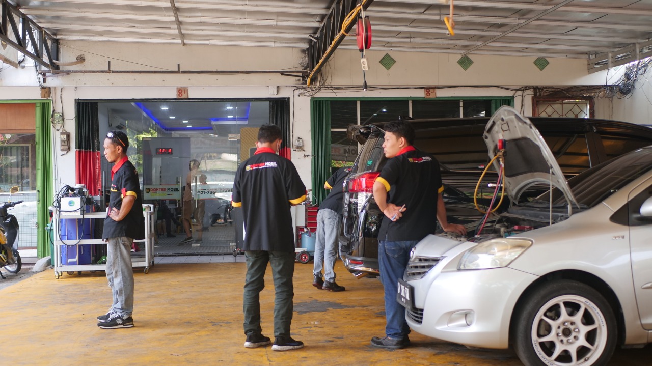 AC Mobil Bau Saat Dinyalakan
