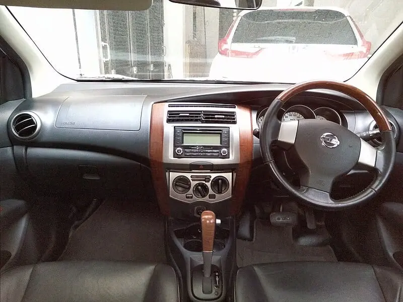 Penyebab AC Mobil Nissan Grand Livina Kurang atau Tidak Dingin