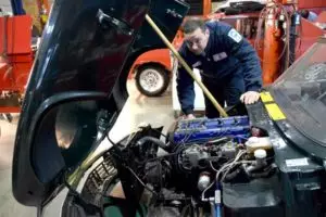 turun mesin mobil
