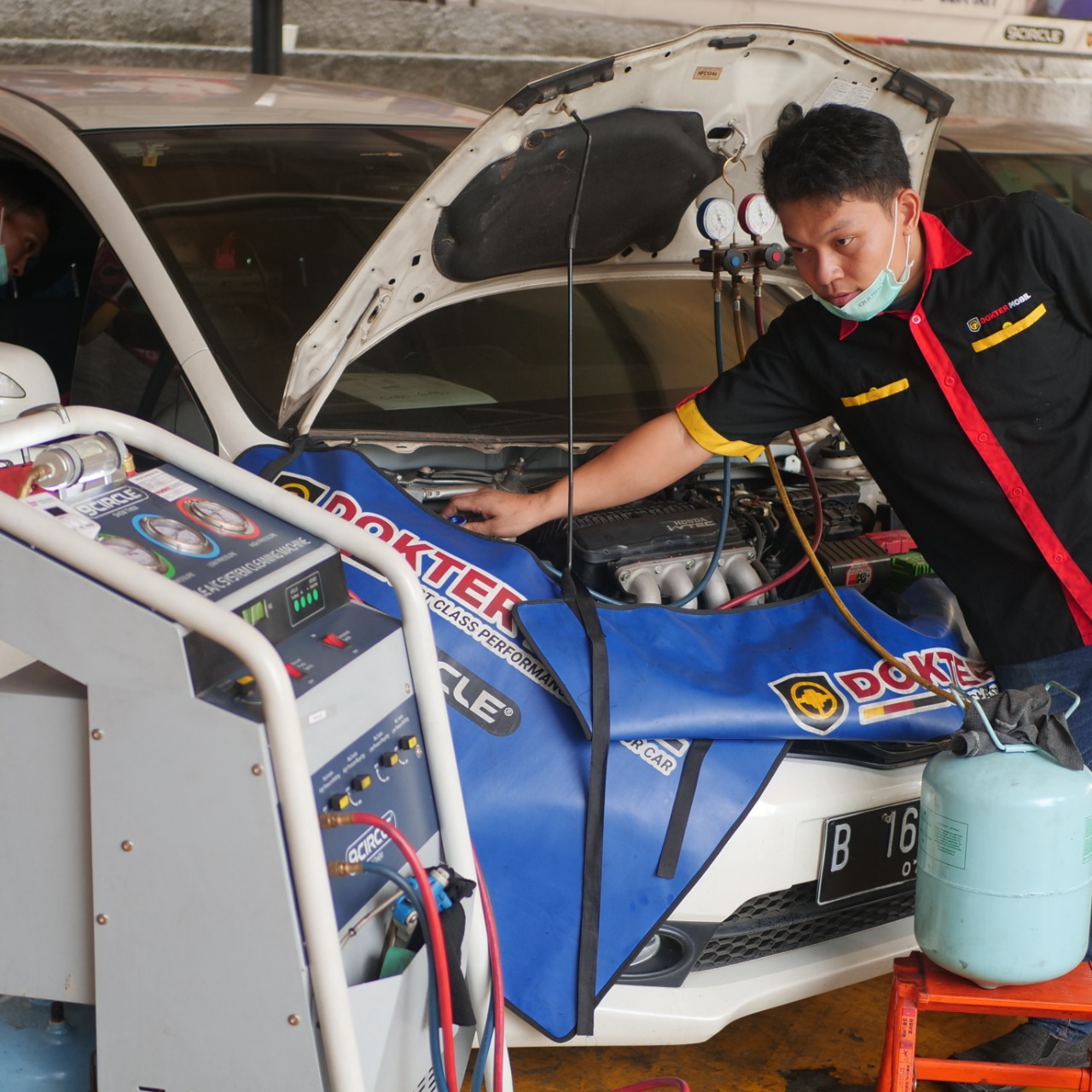 AC mobil bau menyengat