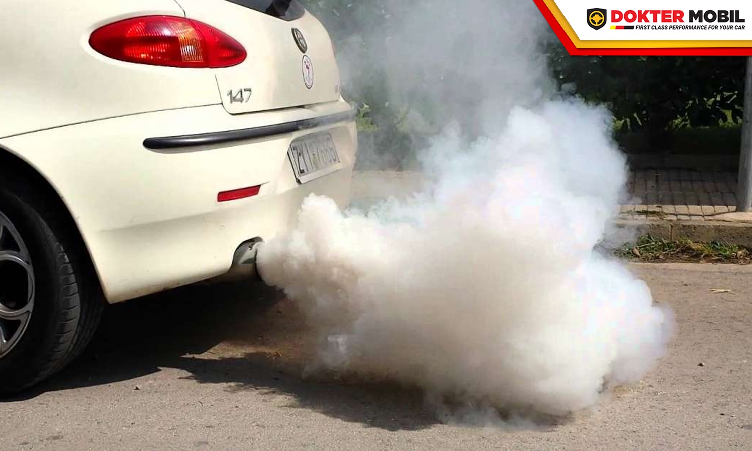 Penyebab Mobil Keluar Asap Putih