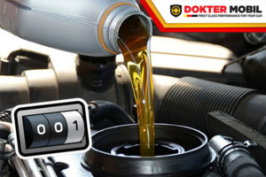 Jawaban Sebaiknya Ganti Oli Mobil Tiap Berapa KM Lengkap dan Menurut Para Ahli