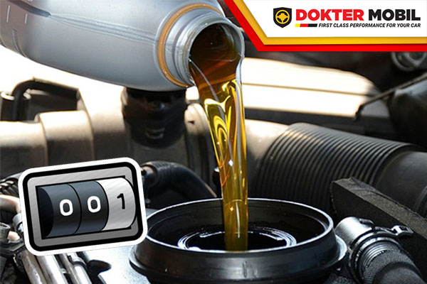 Jawaban Sebaiknya Ganti Oli Mobil Tiap Berapa KM Lengkap dan Menurut Para Ahli