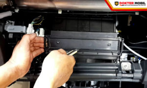 kompresor ac mobil bocor