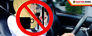 Makan Minum dalam Mobil Dapat Merusak AC Mobil