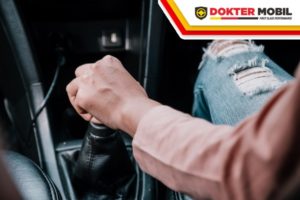 suara mesin mobil kasar saat dingin