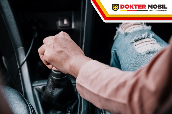 suara mesin mobil kasar saat dingin