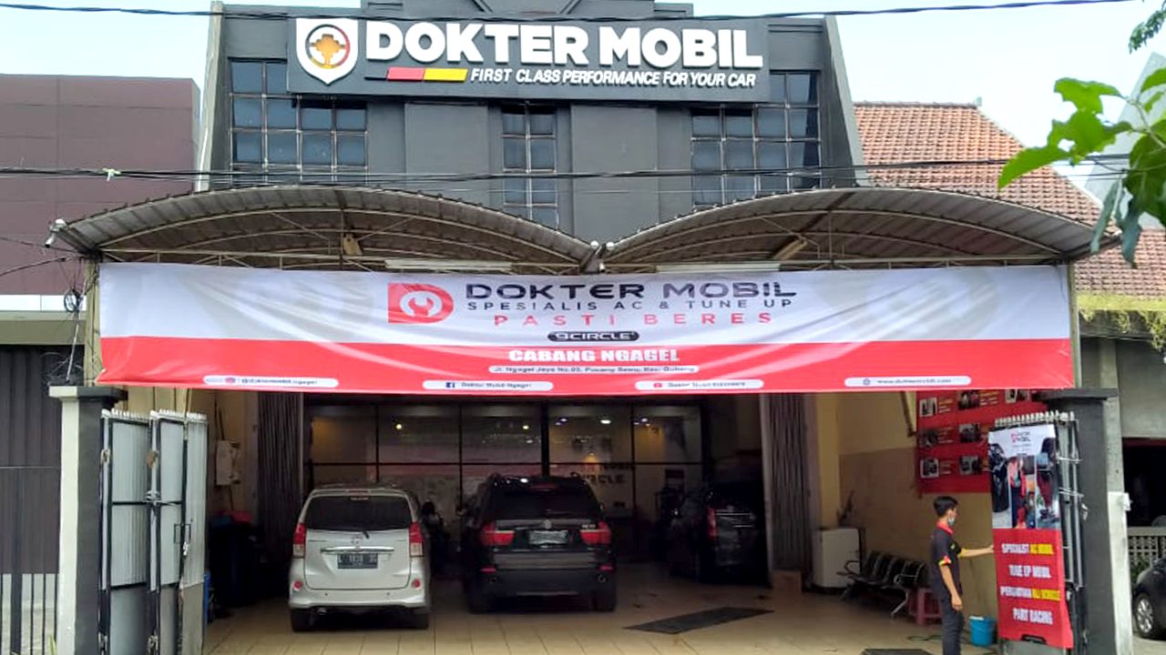 dokter mobil ngagel surabaya