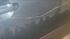 Cara Menghilangkan Baret Mobil
