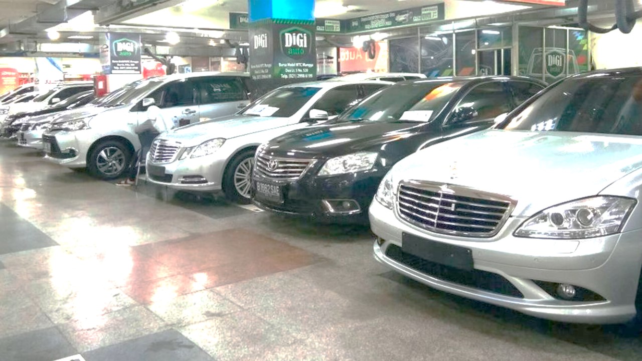 Harga jual mobil anjlok