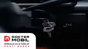 fungsi kunci kontak mobil