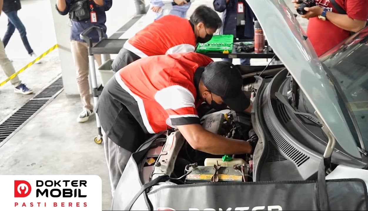 service tune up mobil 