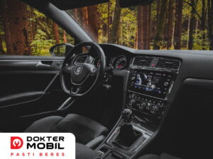 cara merawat kabin mobil tetap bersih
