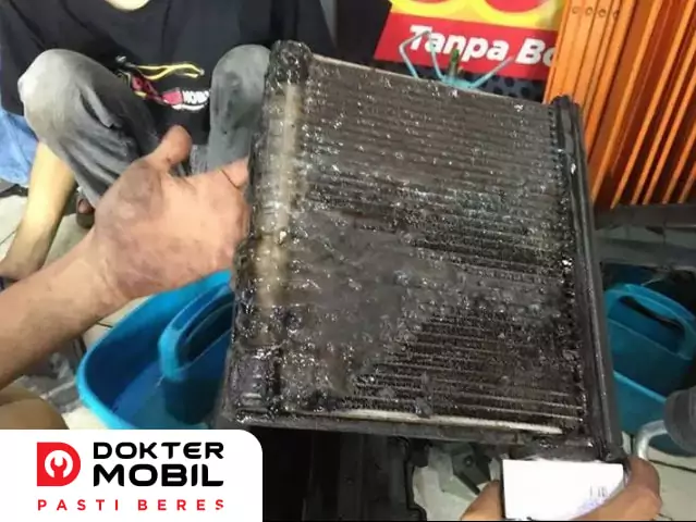 evaporator ac mobil berlendir
