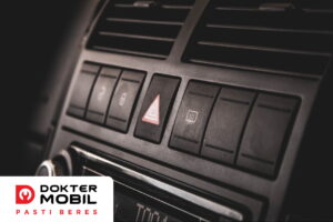 lantai kabin basah saat ac mobil dihidupkan