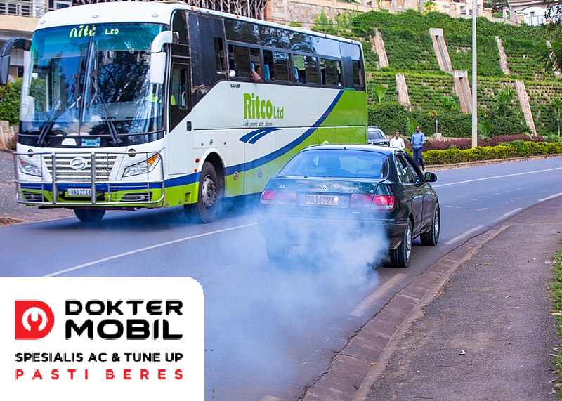 Cara Mengatasi Mobil Bau Gosong Saat Kecepatan Tinggi