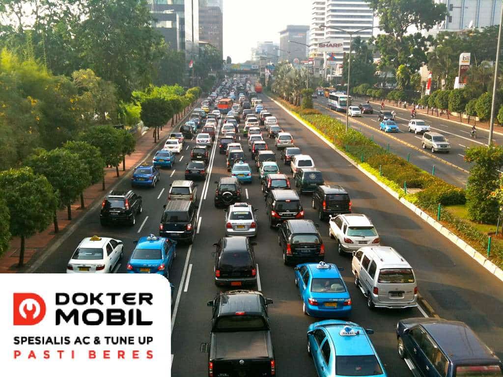 Gambar kemacetan mobil di Jakarta