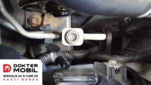 Bagian dari AC Mobil, Intip Lebih Fungsi Sight Glass