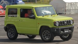 Bisa Tembus hingga Rp500 Jutaan, Ini Alasan Mobil Jimny Bekas Harganya Melambung Tinggi