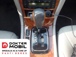 Salah Oper Gigi pada Mobil Matic, Ini Efek Buruknya