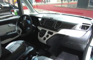 3 Kunci Utama Merawat AC Mobil Listrik