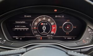 3 Penyebab RPM Mobil Tiba Tiba Turun & Cara Mengatasinya