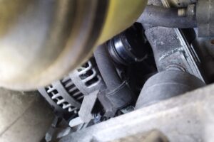 5 Penyebab dan Solusi Masalah Kompresor AC Mobil Macet