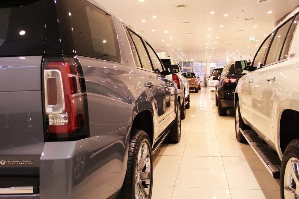 Beli Mobil Bekas Tarikan Leasing