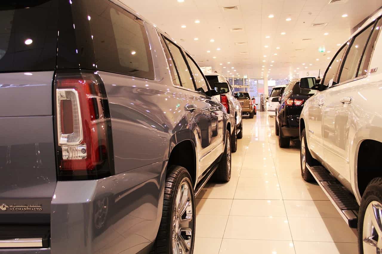 Beli Mobil Bekas Tarikan Leasing