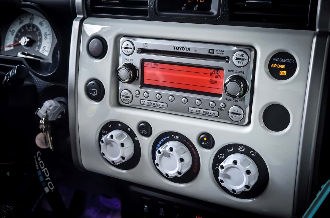 Maintenance AC Mobil