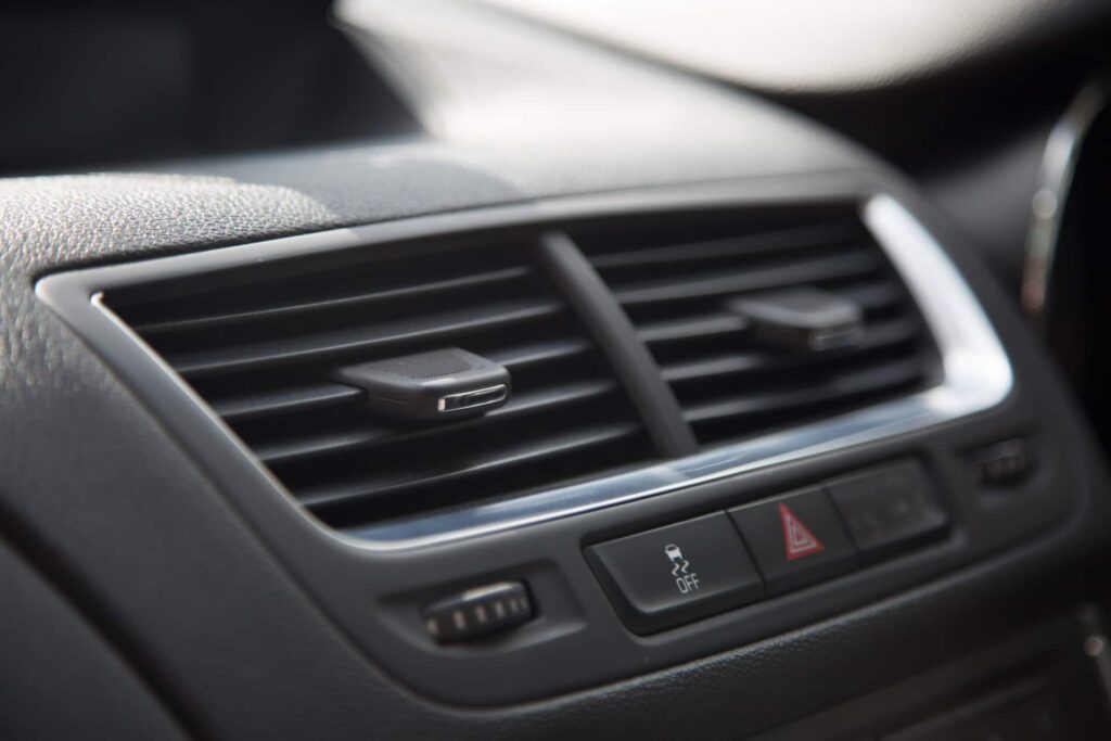 Rincian Besaran Biaya Cuci AC Mobil Innova