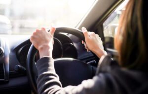 3 Penyebab Setir Mobil Goyang Kanan Kiri, Waspadalah!