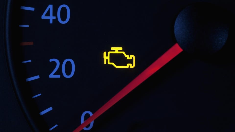 5 Penyebab Lampu Check Engine Mobil Kedap Kedip
