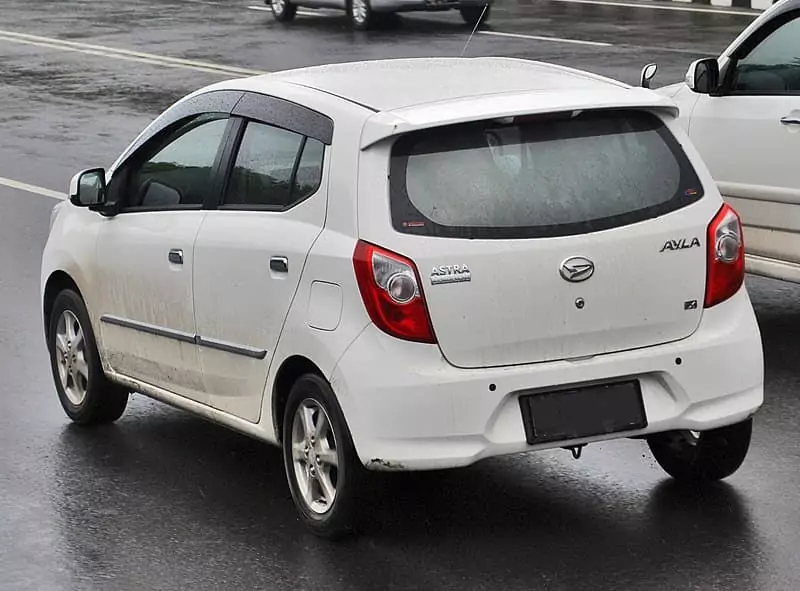 Mobil LCGC Dibawa Mudik