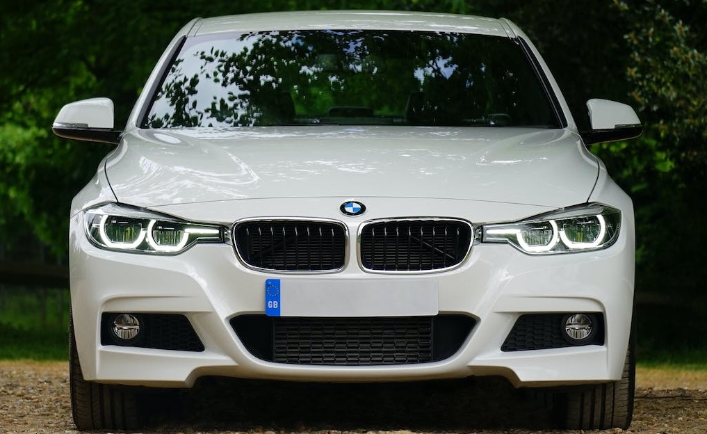 5 Penyebab Kompresor AC Mobil BMW 318i Mati, Waspadalah!