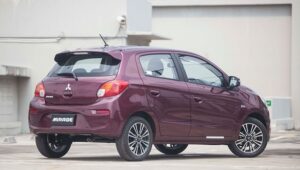 8 Rekomendasi Mobil Bekas Paling Irit, Hemat Uang Bensin!