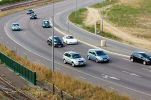 Cara Stop and Go Mobil Matic di Tanjakan Agar Optimal
