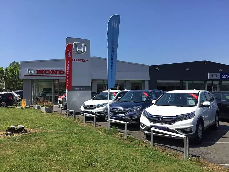 Kriteria Pemilihan Dealer Mobil Bekas saat Akan Beli Mobil Bekas