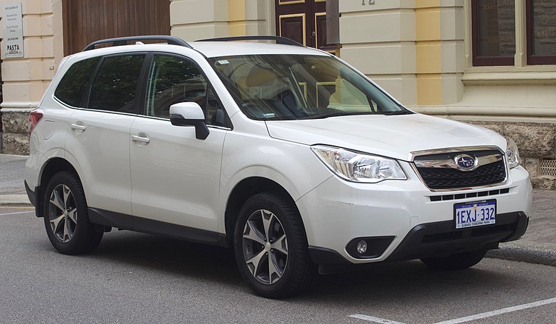 Mobil Subaru Forester Bekas